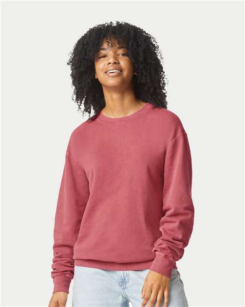 Unisex Garment-Dyed Lightweight Fleece Crewneck Sweatshirt